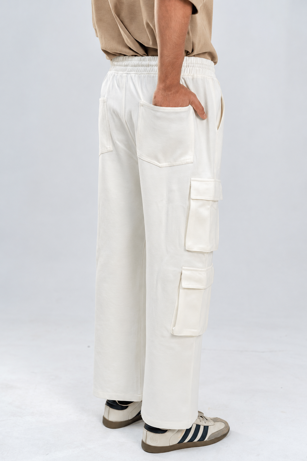 Mad Koffee 4 Way Stretch 8 Pocket Baggies - Cloud White