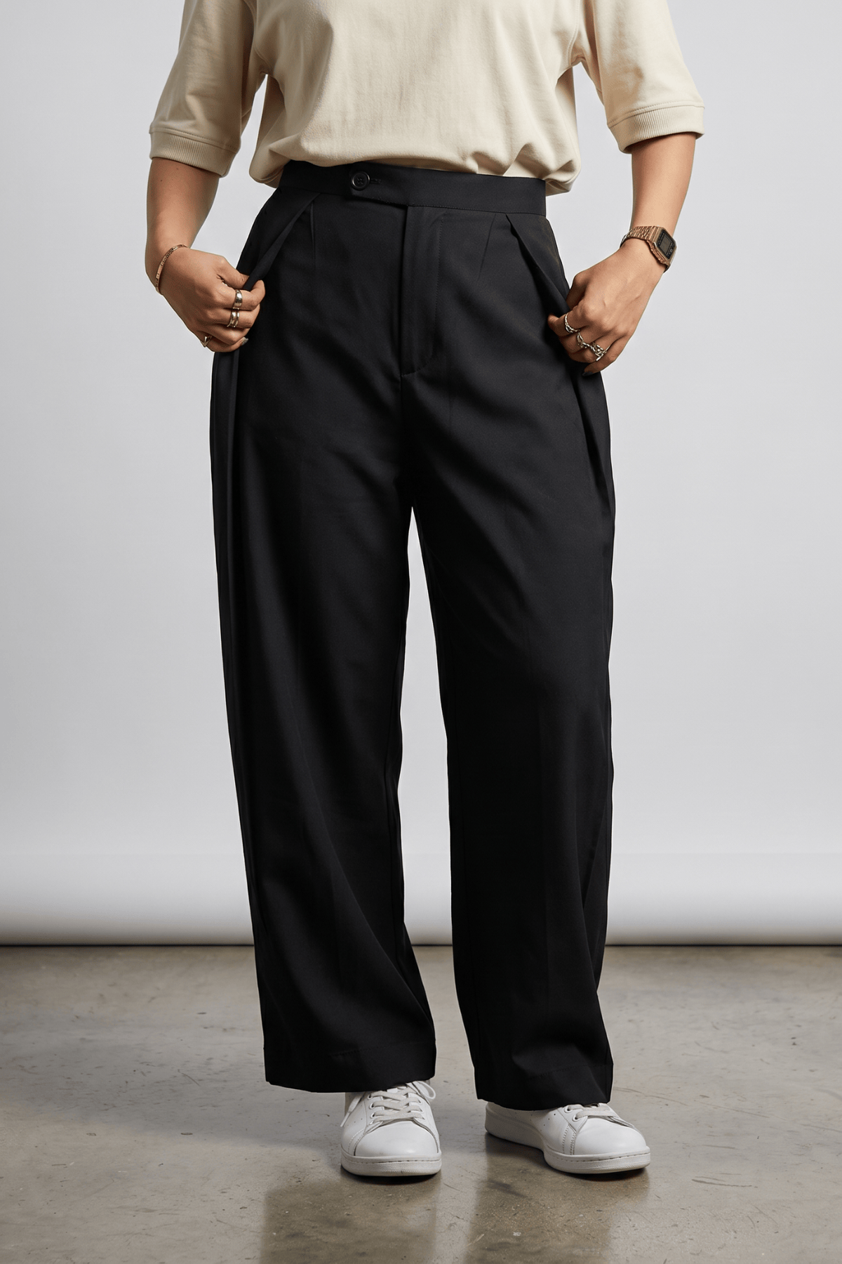 Mad Koffee Pants Pleated Balloon Pant - Black