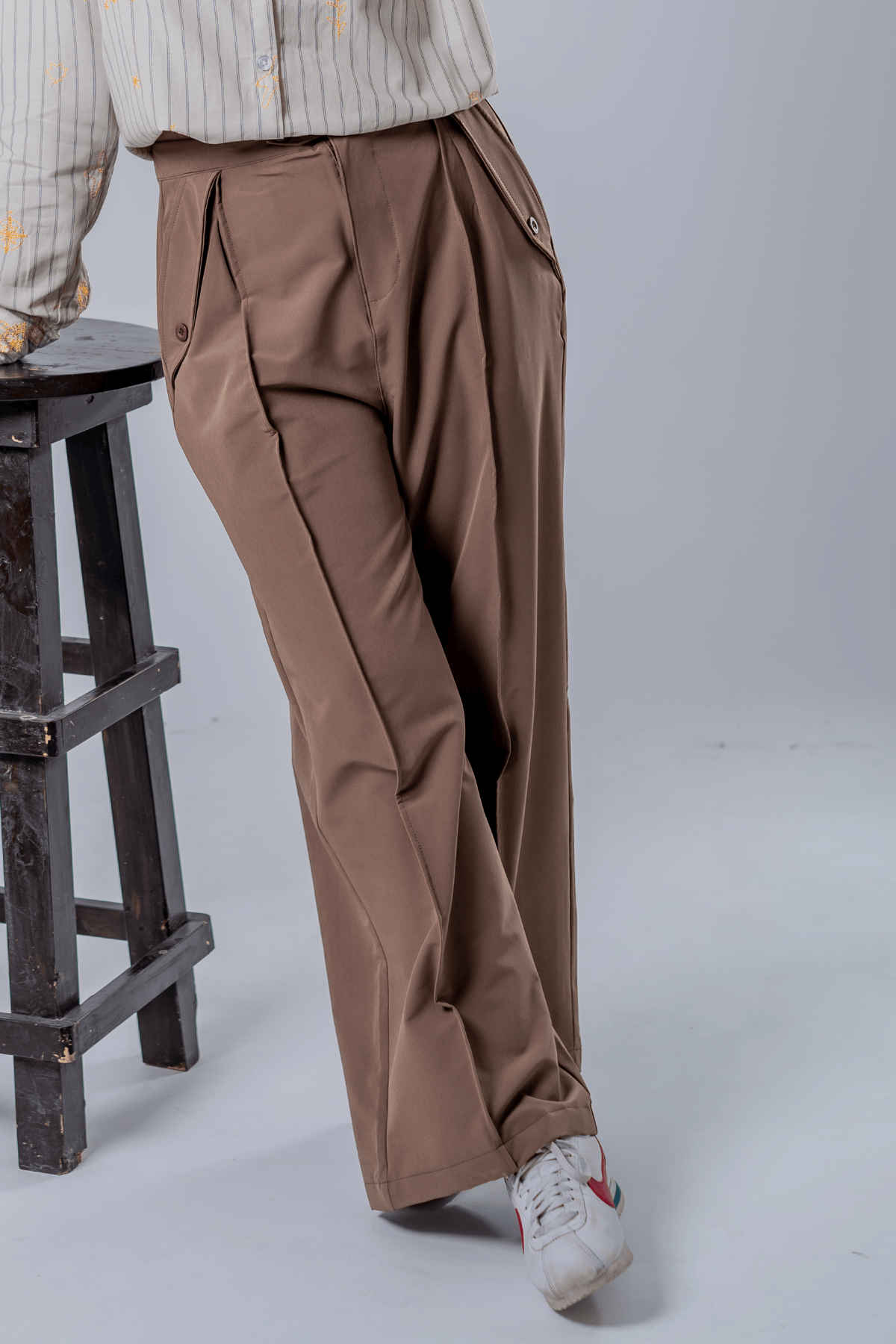 Mad Koffee Women's Flared Pants - Earthy Mocha