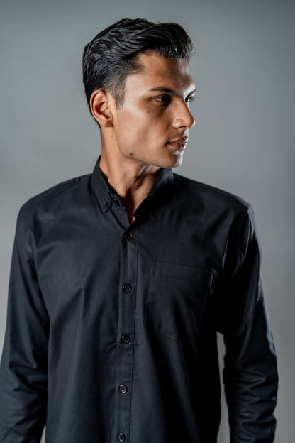 Button-Down Oxford Shirt – Carbon Black