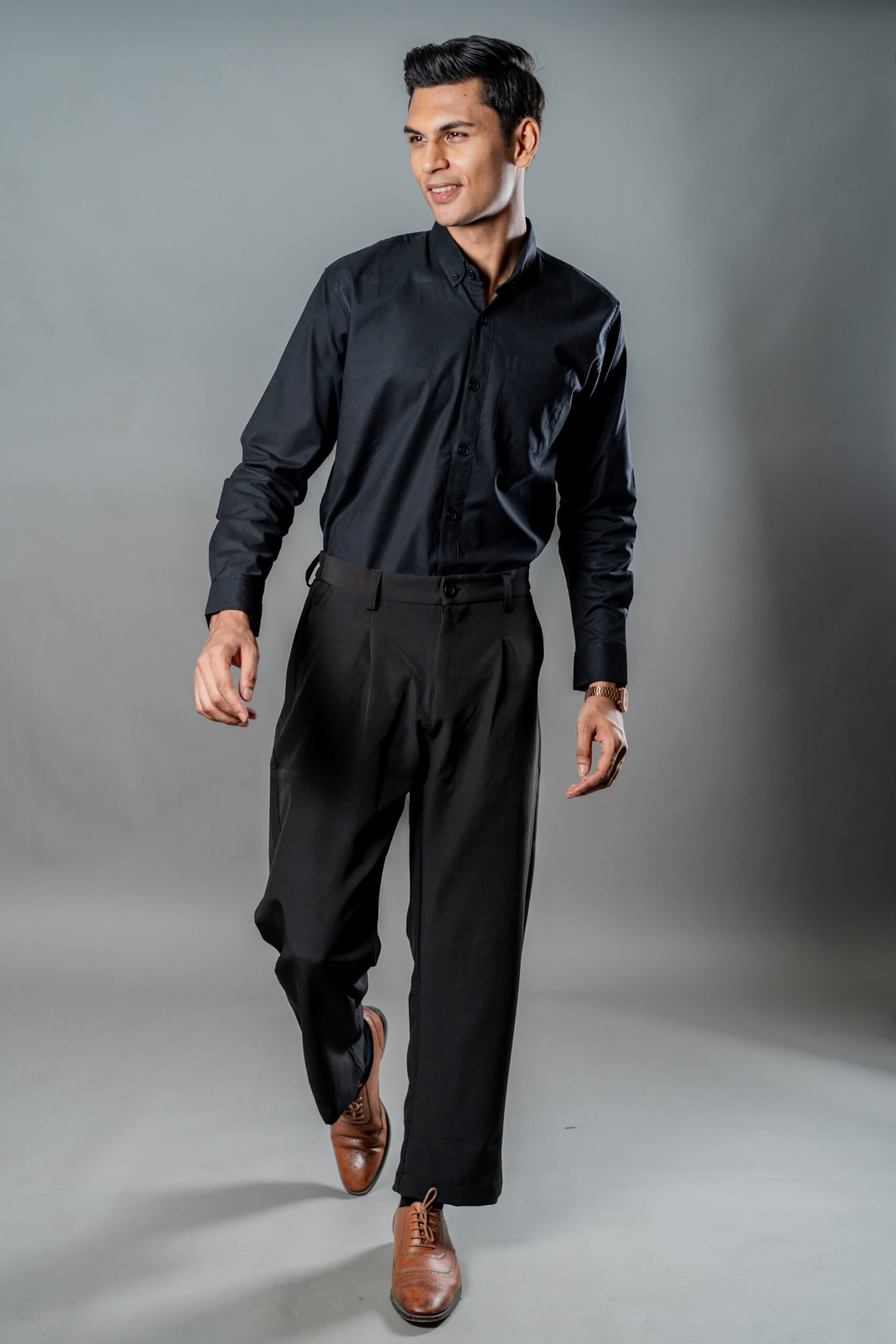 Button-Down Oxford Shirt – Carbon Black