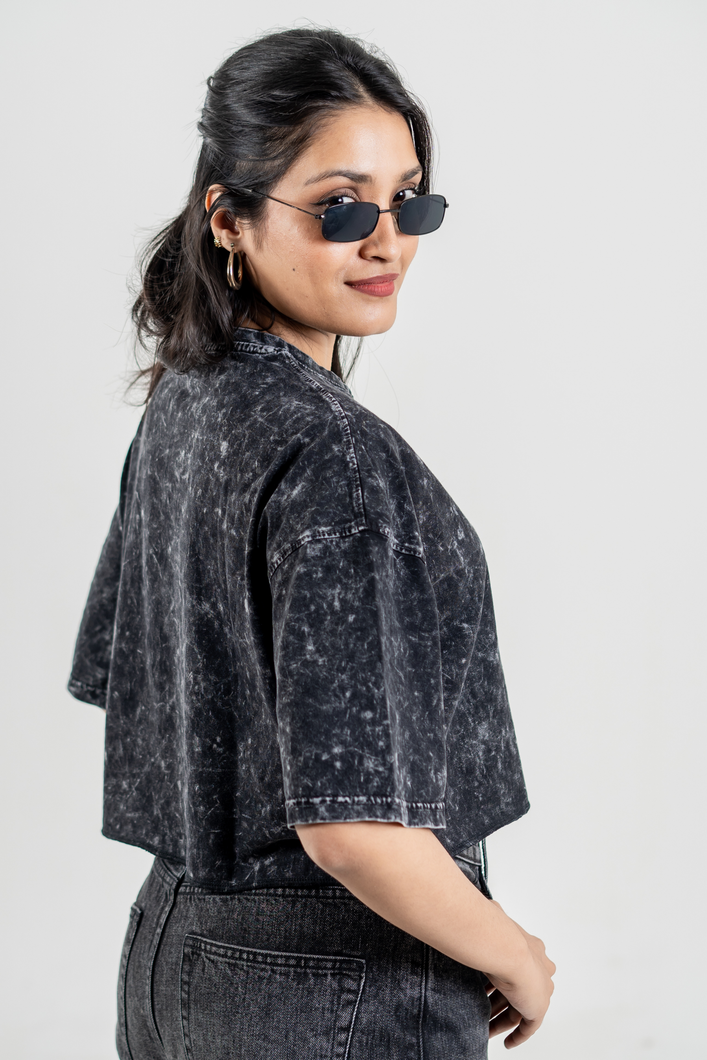 Women’s Short Pour Acid Wash Tee  –  Washed Black