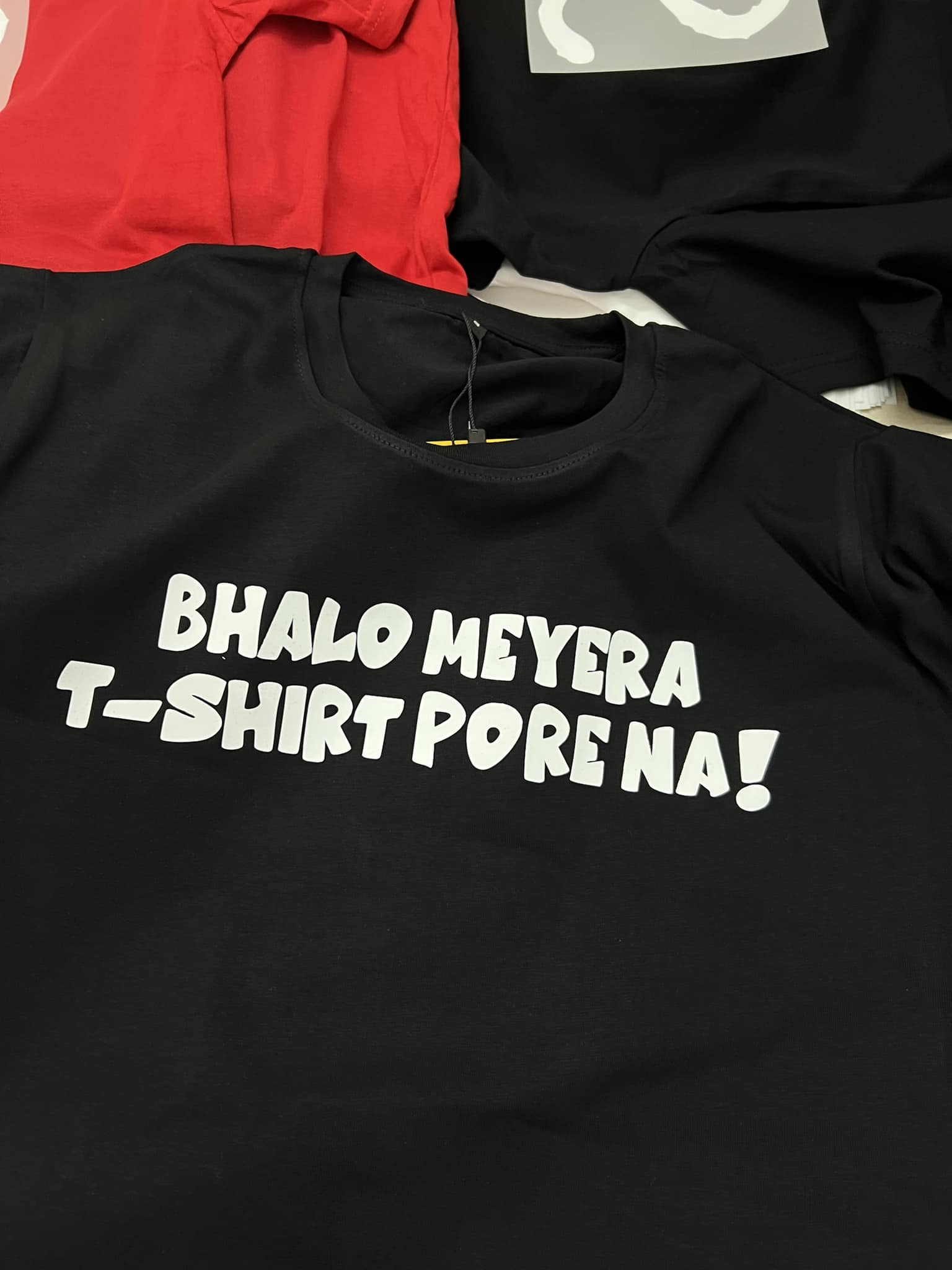 Mad Koffee Basic T-shirts Bhalo Meyra T-shirt pore na- Regular Fit T-shirt